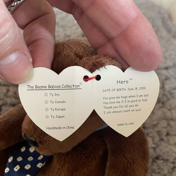 Ty beanie baby bear “Hero” vintage June 18, 2000. With tag - Picture 3 of 3